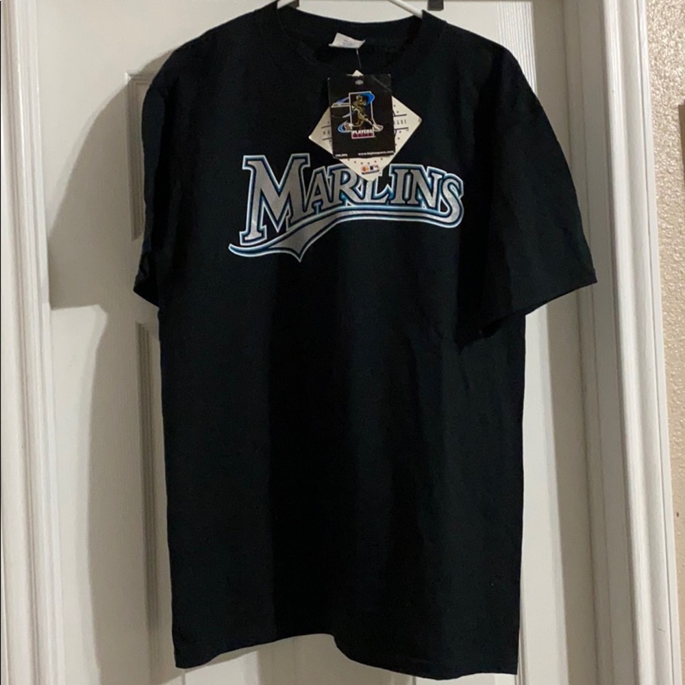 🤗Men’s Marlins shirt